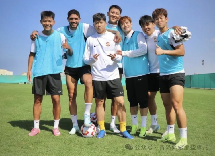 記者:劉小龍接近加盟青島西海岸,正隨隊在迪拜拉練只差官宣