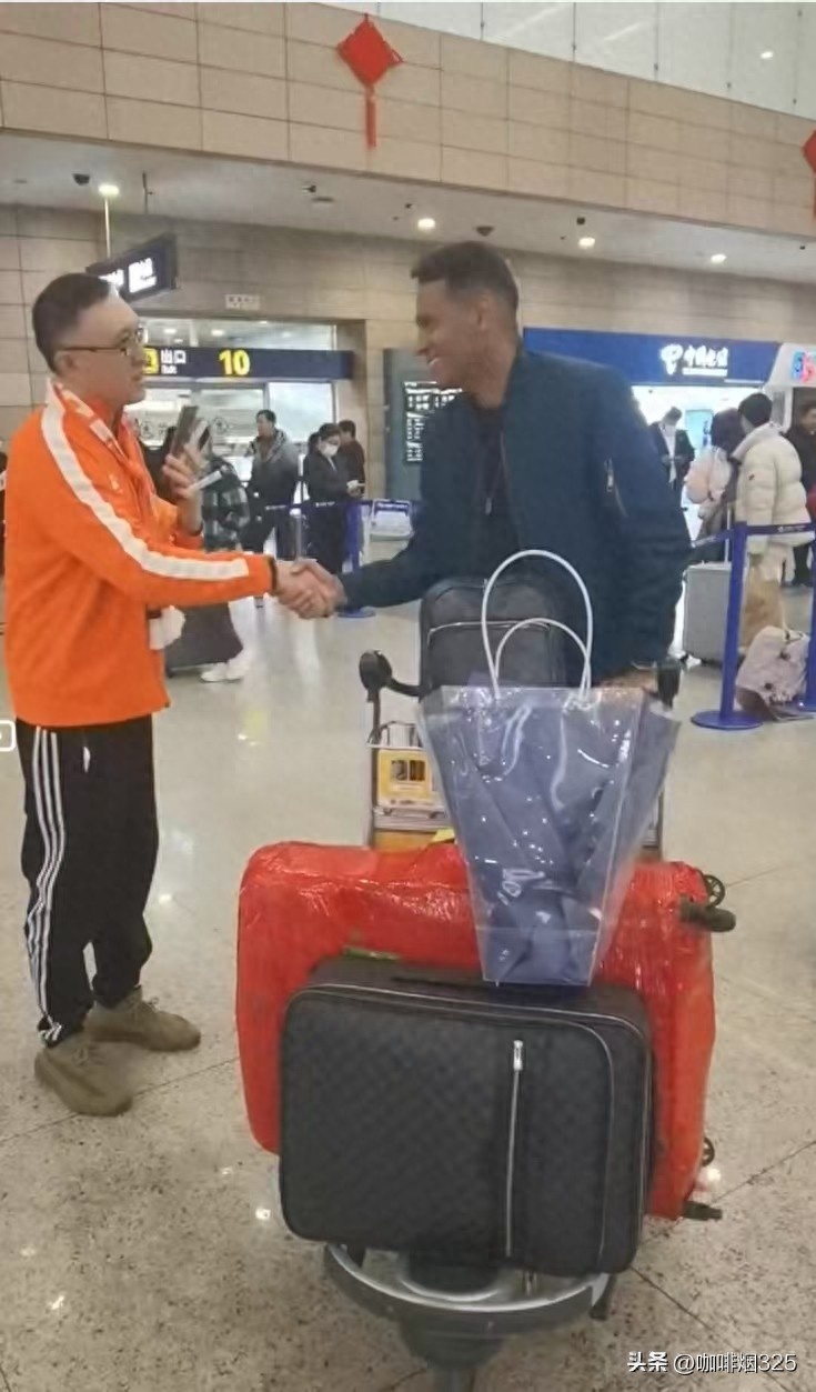 青島日報:前巴西國奧球員奧古斯托與海牛會(huì )合,球隊五外援到位
