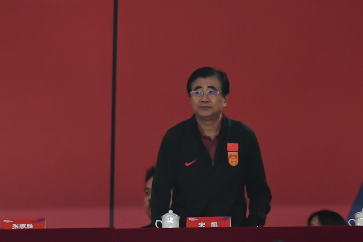 北青體育:宋凱、許基仁探班U20國青,將全程陪伴征戰U20亞洲杯