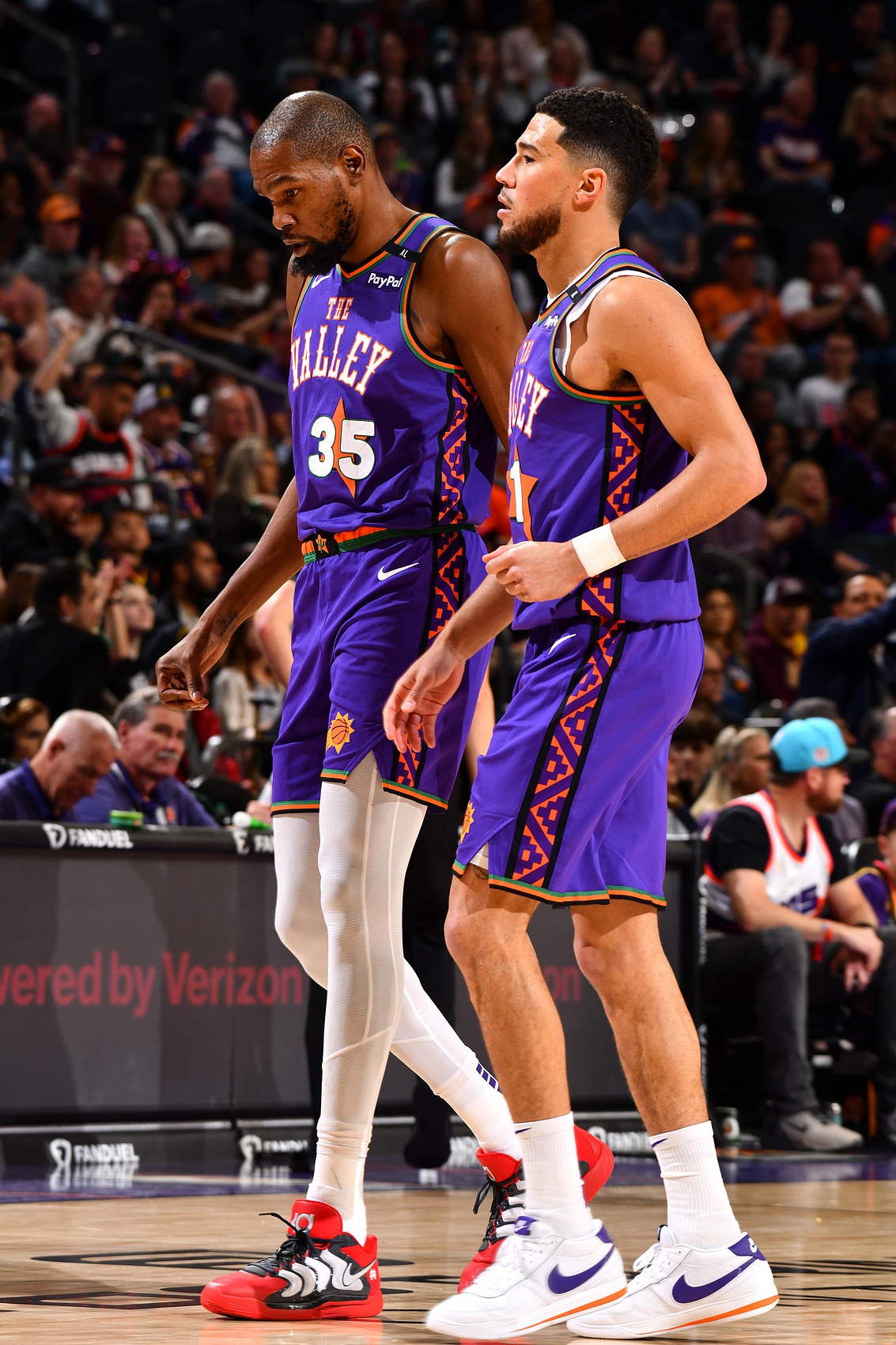 杜蘭特:布克是全明星/MVP/名人堂級別球員 他不需要全明星的認可