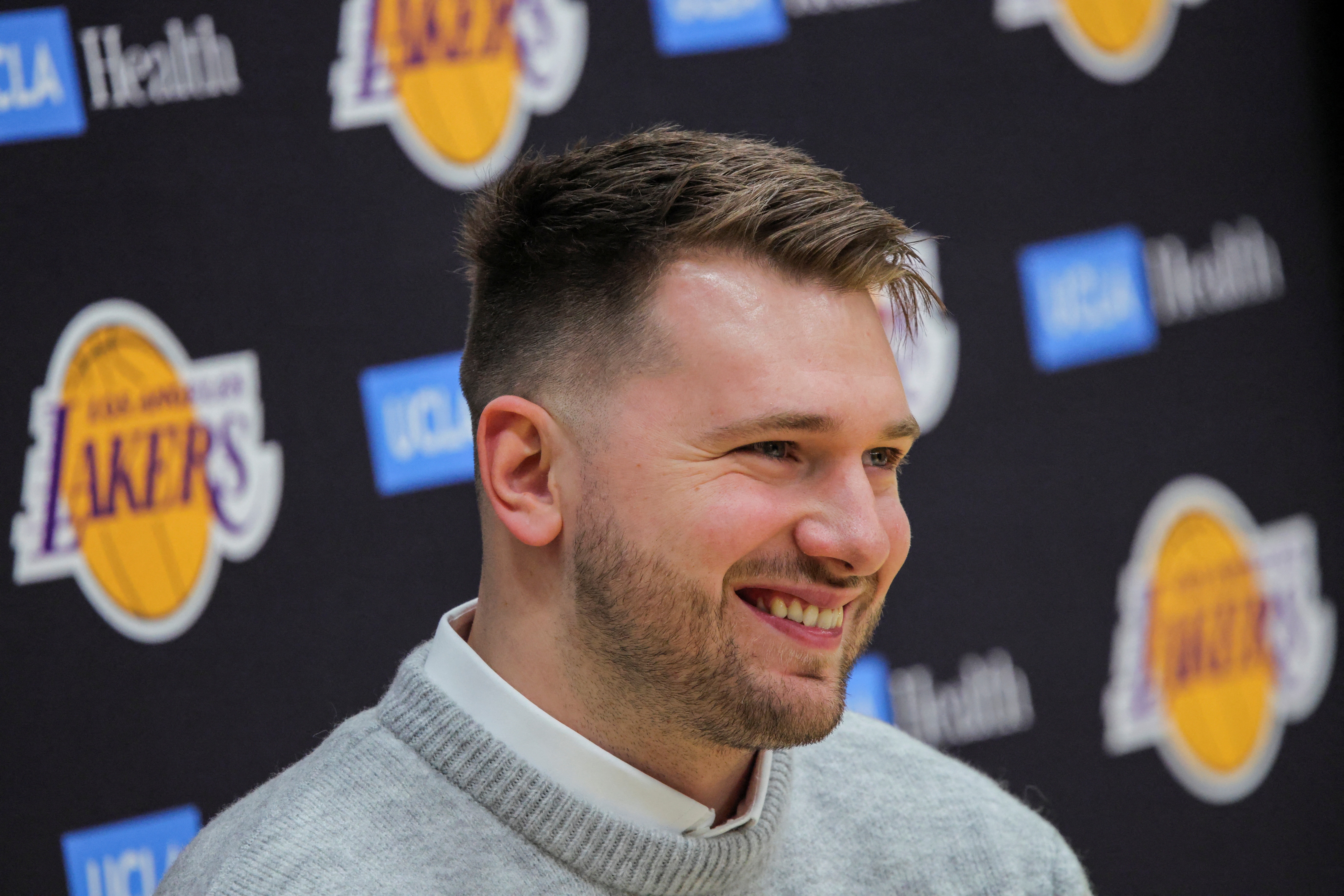 NBA大地震:東契奇交易引發(fā)的思考 球星價(jià)值與球隊未來(lái)如何抉擇?